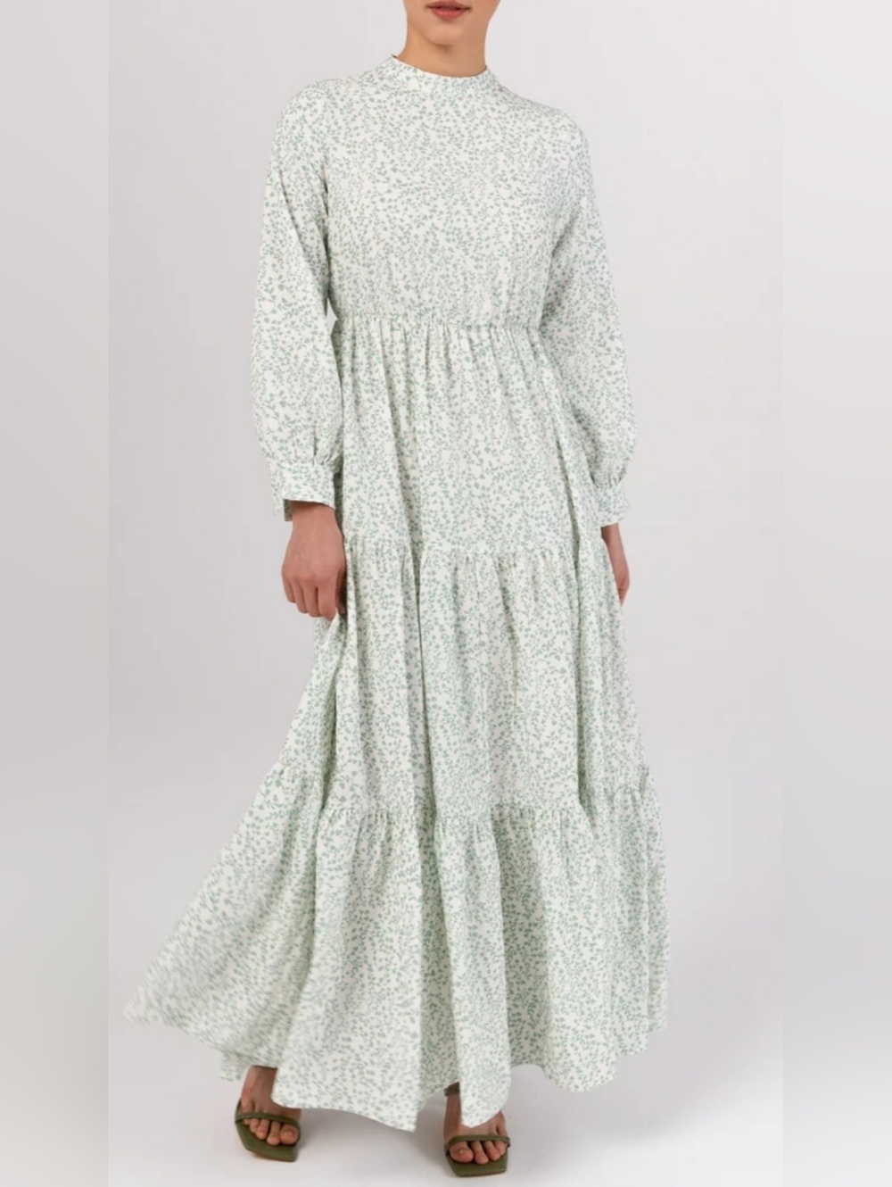 Iliya Ditsy Floral Tiered Maxi Dress